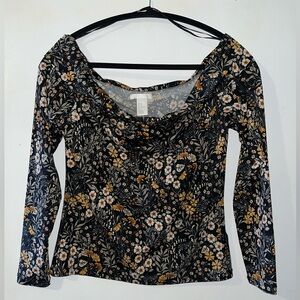 H&M Floral Long Sleeve Women's Top - Size Medium